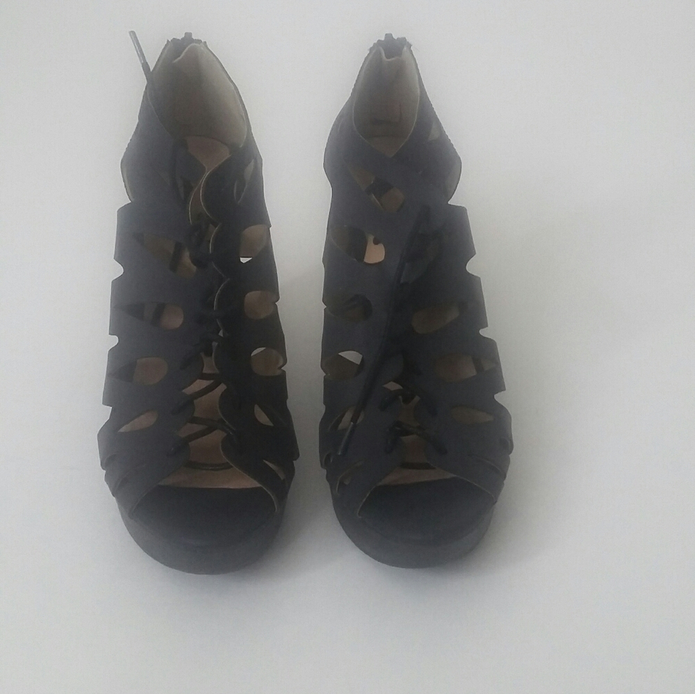 Shoes - Picture 2 of 2